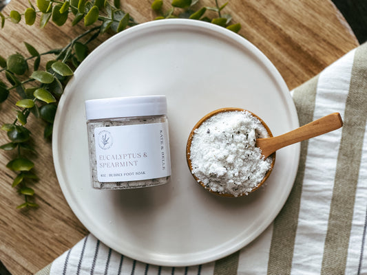 EUCALYPTUS & SPEARMINT • 4OZ BUBBLY FOOT SOAK